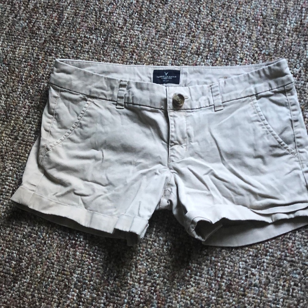 American Eagle Women Khaki shorts